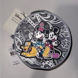 Vera Bradley Whimsy Cosmetic In Disney Mickey Mouse Piccadilly Paisley NWT